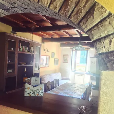 La Casa Di Mino Semesterbostad La Spezia